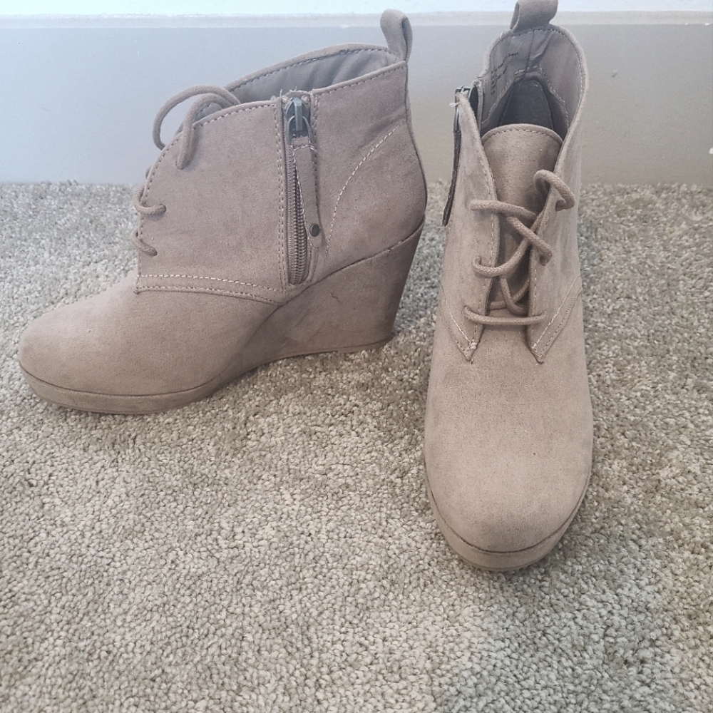 Dolce Vita wedge booties